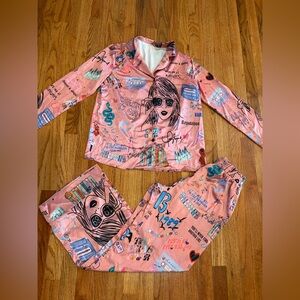 Women's Pink Taylor Swift Graphic Satin Pajama Set